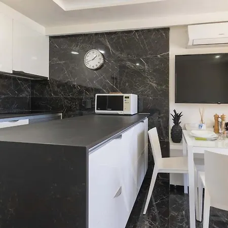 Copacabana 1 - One Bed